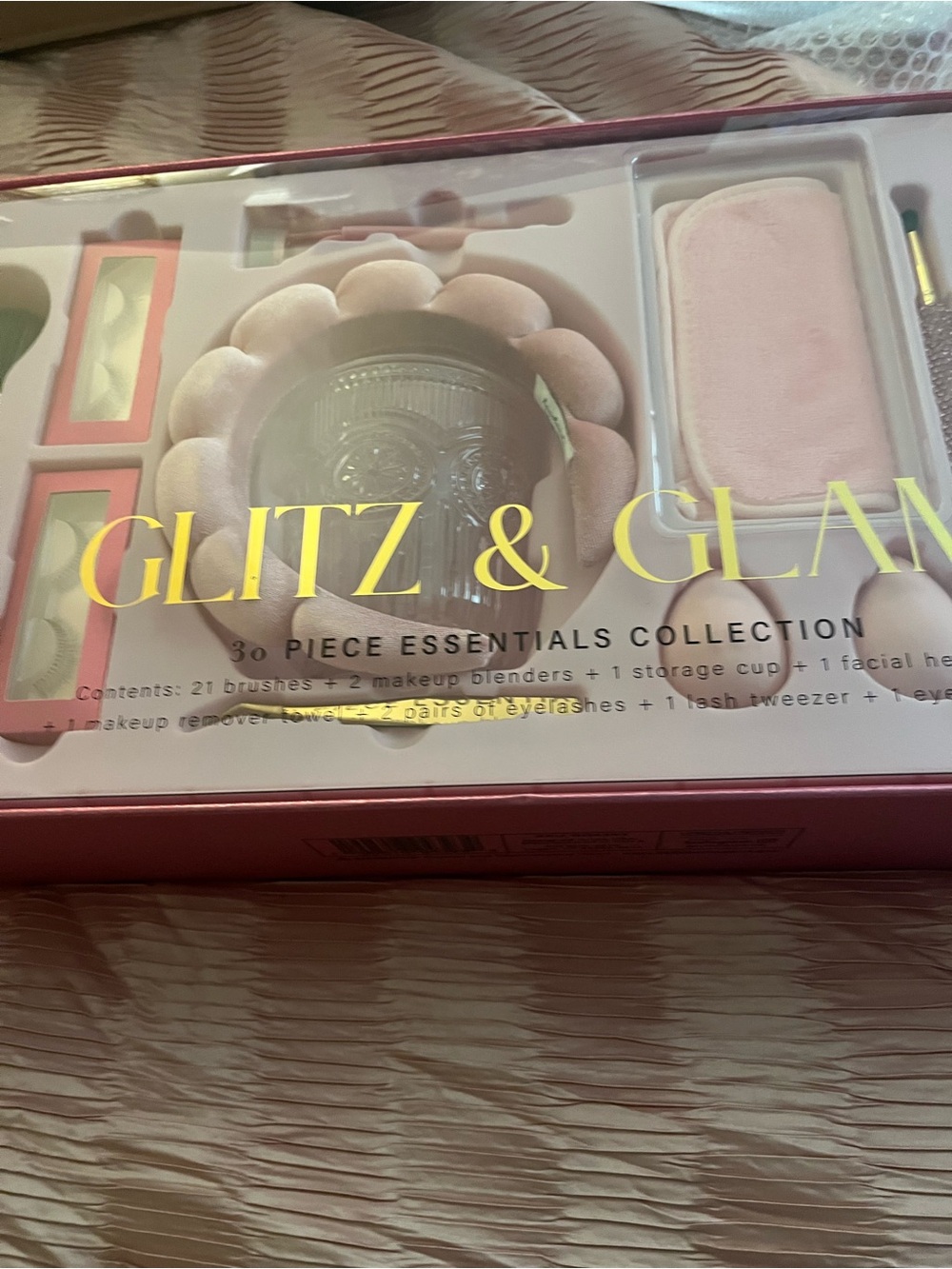 Glitz & Glam 30-Piece Makeup Brush & Accessory Set - Pink Accents